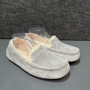 UGG Women's Ansley Suede Moccasin Slippers Size 7